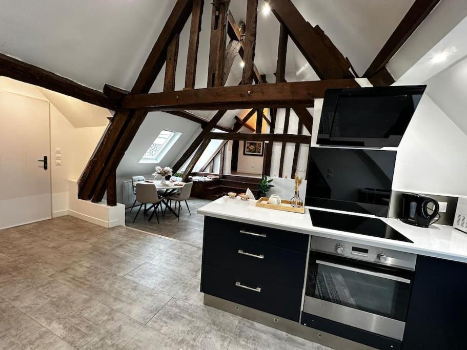 Charme, Poutres Et Elegance Apartment Chartres Luaran gambar